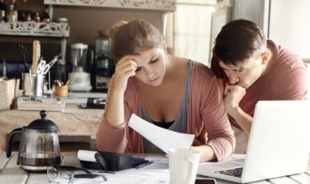 arrêt maladie et crédit consommation