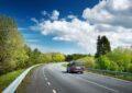 Voiture sur la route